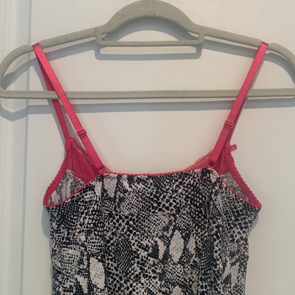 Snakeskin Pattern Lingerie - Picture 8 of 10